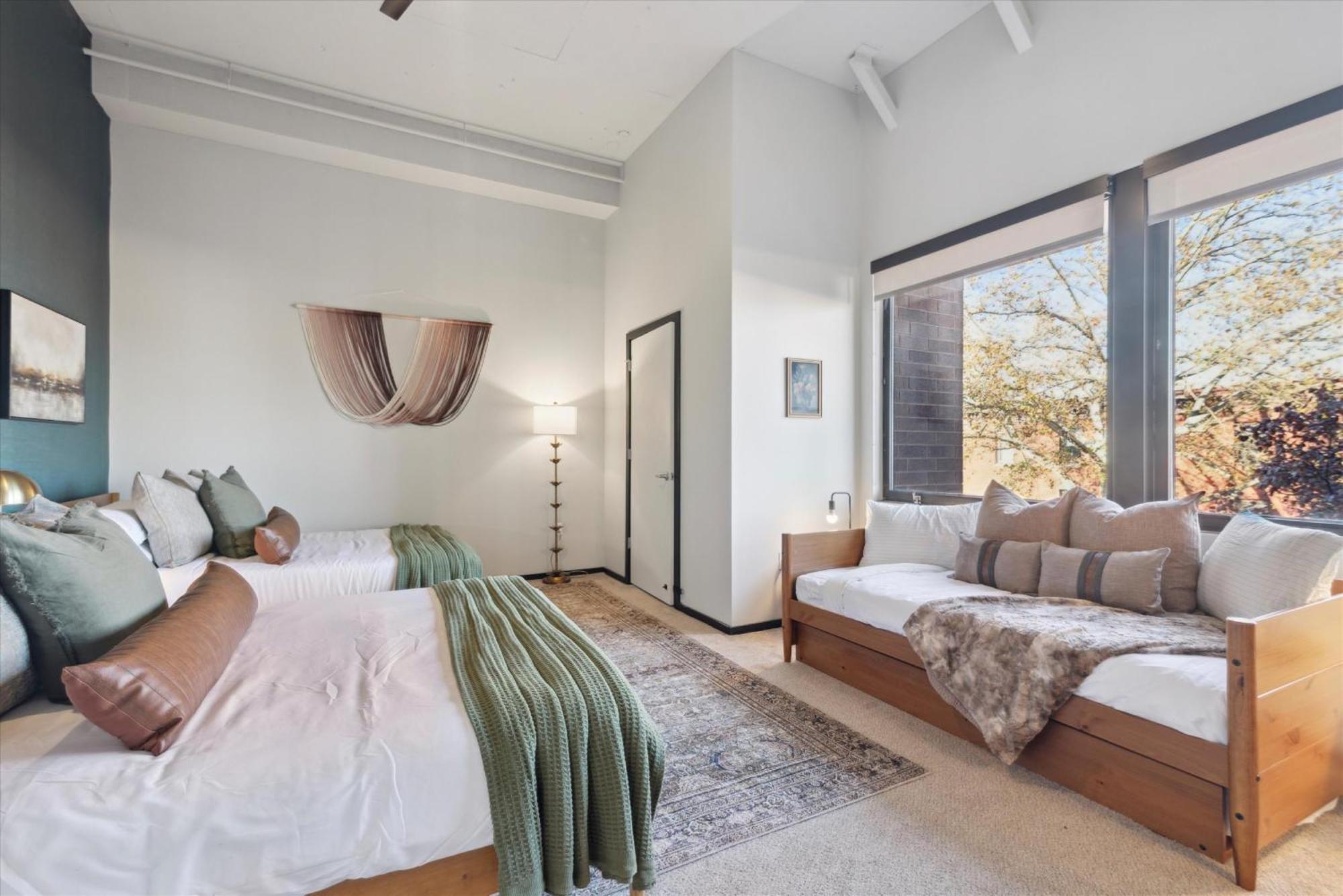 Large 3Br Apts & Studios, Gym, Game Room, Free Street Parking Philadelphia Exterior foto
