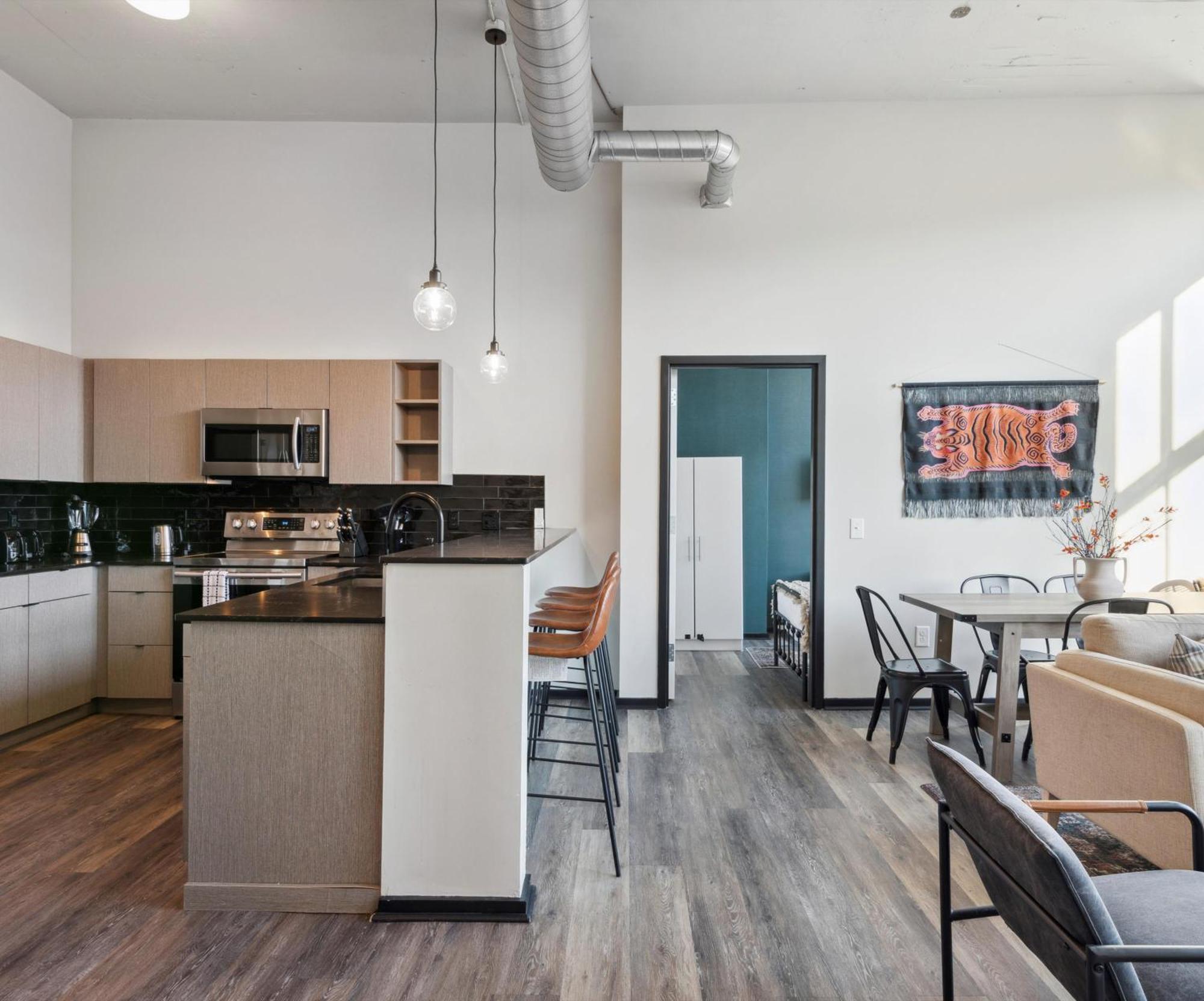 Large 3Br Apts & Studios, Gym, Game Room, Free Street Parking Philadelphia Exterior foto