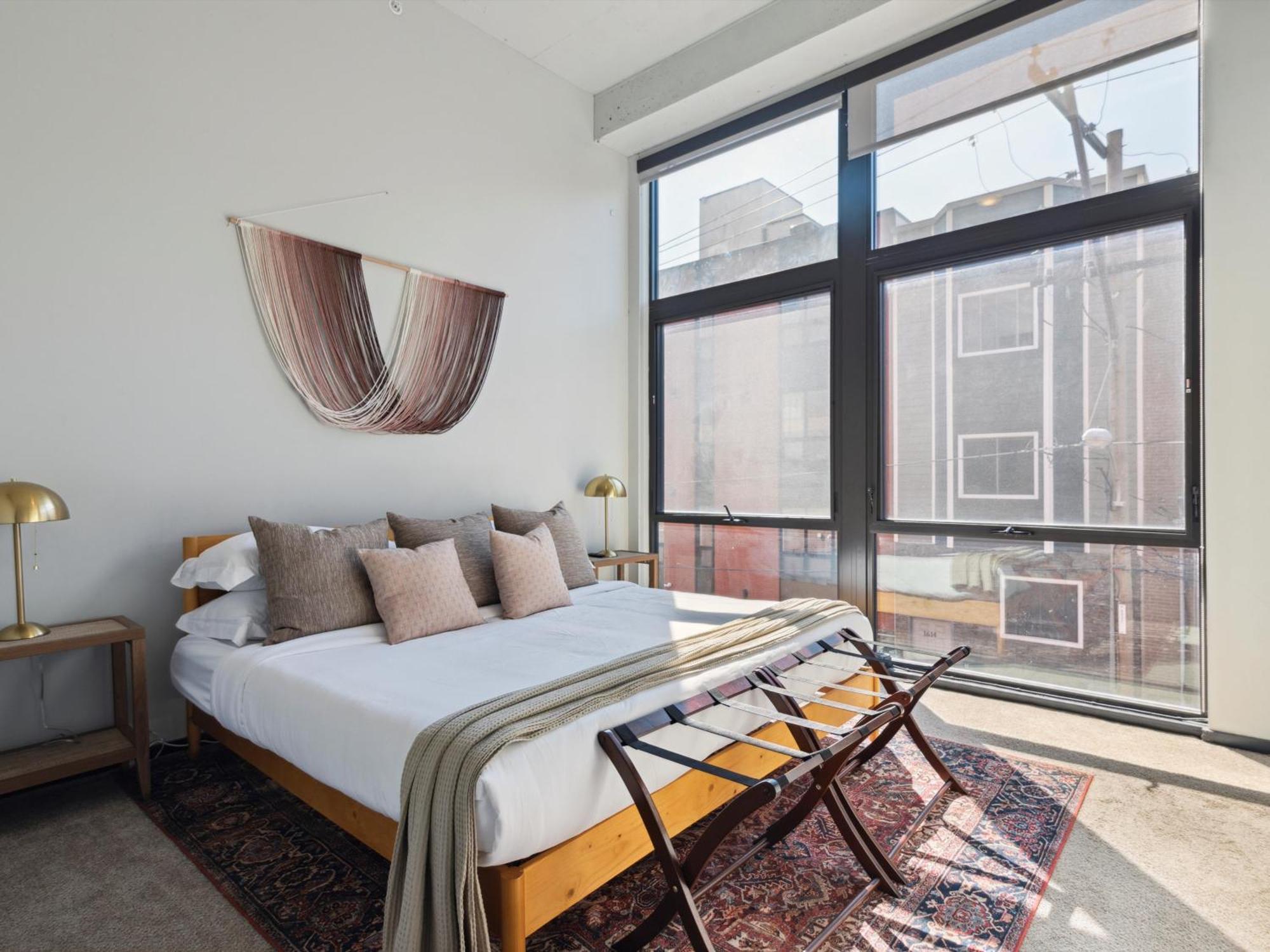 Large 3Br Apts & Studios, Gym, Game Room, Free Street Parking Philadelphia Exterior foto