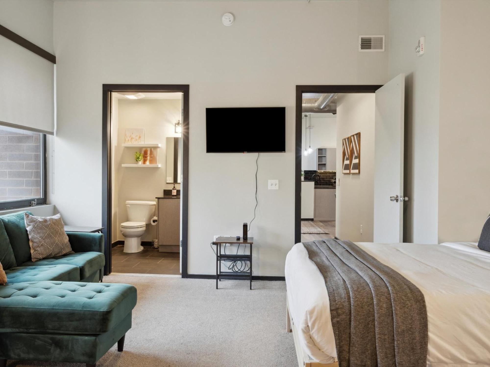 Large 3Br Apts & Studios, Gym, Game Room, Free Street Parking Philadelphia Zimmer foto